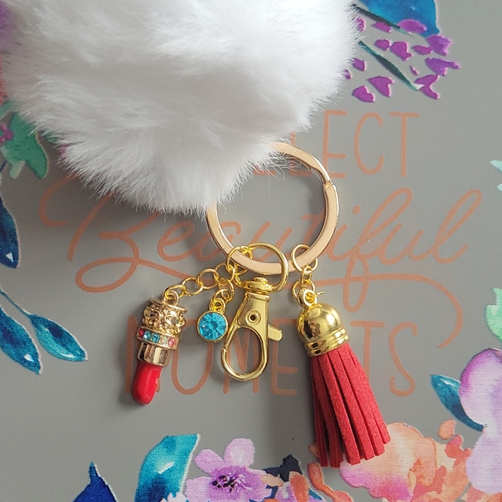Pom-pom Keychain with red lipstick 💄and gem